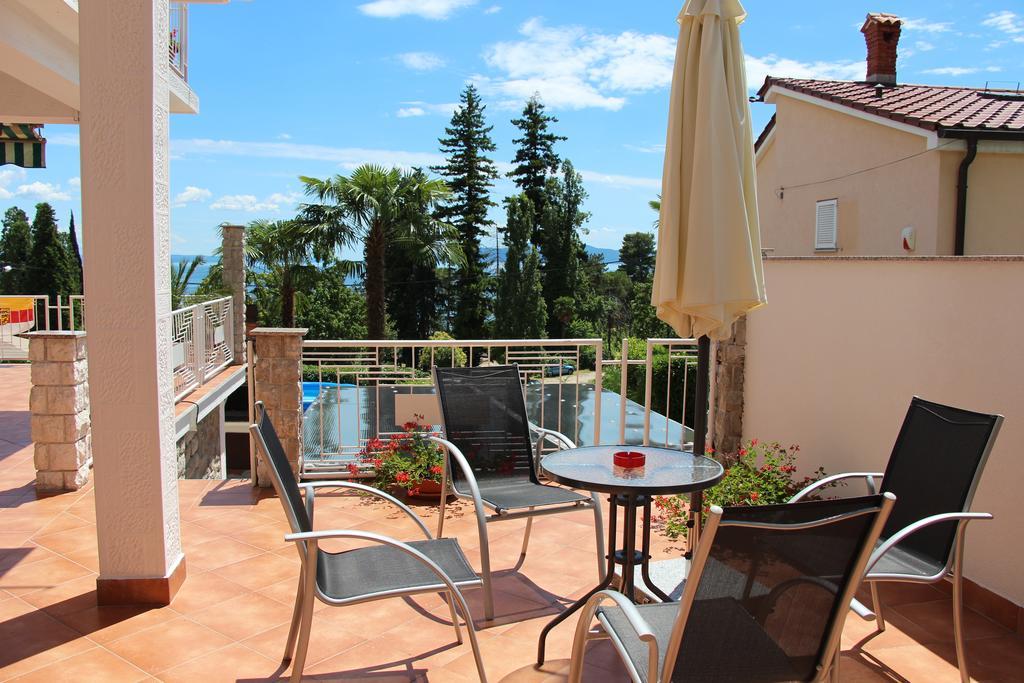 Apartmani Villa Christina Ičići Zewnętrze zdjęcie