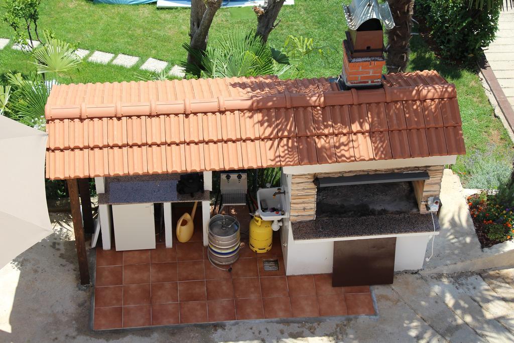 Apartmani Villa Christina Ičići Zewnętrze zdjęcie